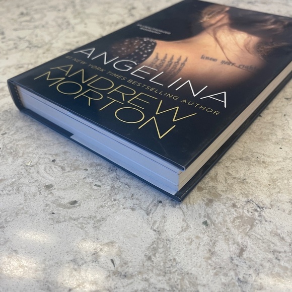 Hardback - Angelina - an unauthorized biography - Picture 2 of 7